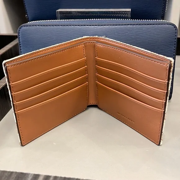 Michael Kors Men’s Women’s Cooper Logo Fabric Billfold Wallet Light Cream Multi - Picture 8 of 16